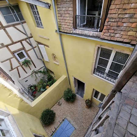 Fenetre Sur Cour Du Docteur Privey - Secure Park Bike - Voie Bleue Hotel Tournus Kültér fotó