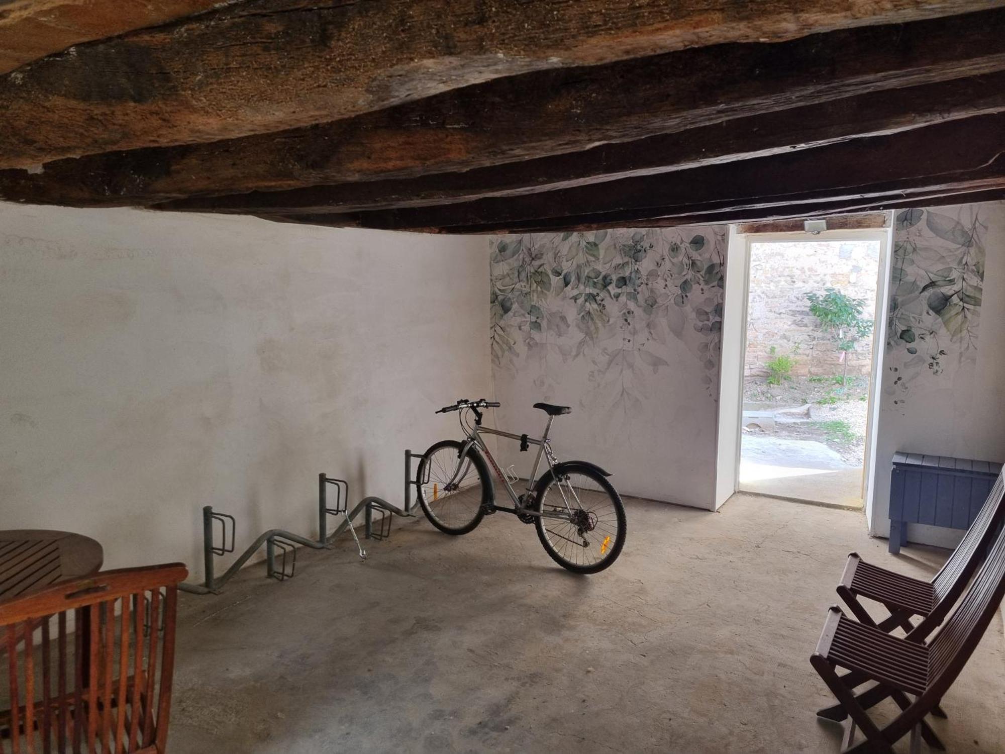 Fenetre Sur Cour Du Docteur Privey - Secure Park Bike - Voie Bleue Hotel Tournus Kültér fotó